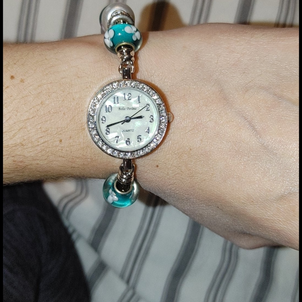 Bella Perlina: watch